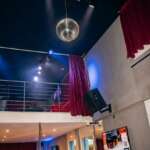 Dancefloor mit Bar im Swingerclub Blue Diamond Pfäffikon